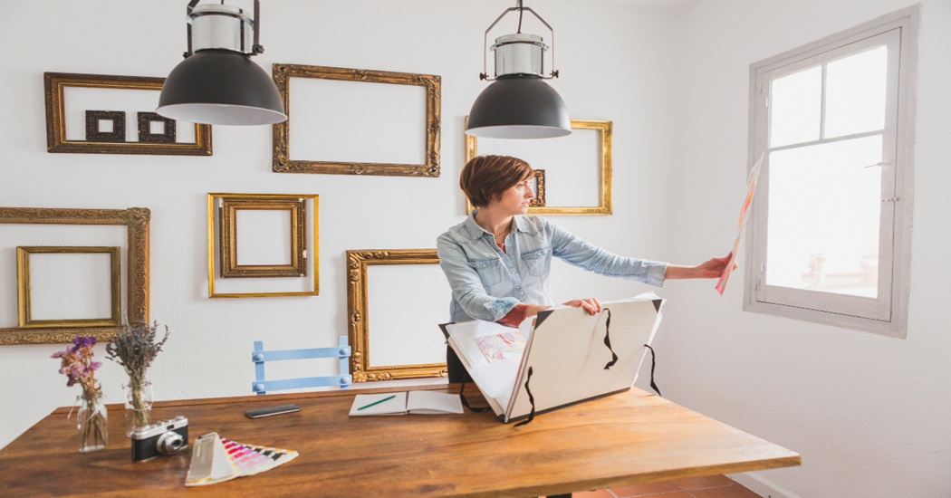 Design a functional home office set-up with useful tips 